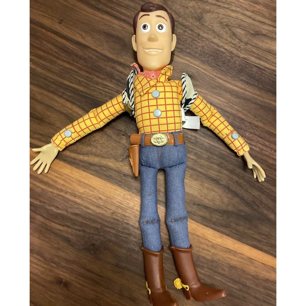 Disney Pixar Woody Toy Story Talking 15" Doll Pull String No Hat Does Not Talk